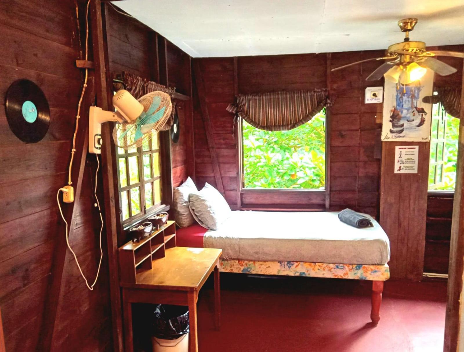 La Familia Guest House And Natural Farm Port Antonio Eksteriør bilde